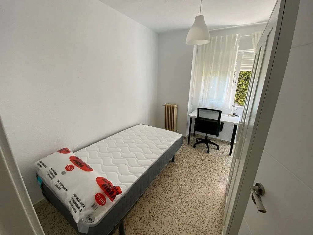 Chambres - Student Flat with Terrace in Camino de Ronda