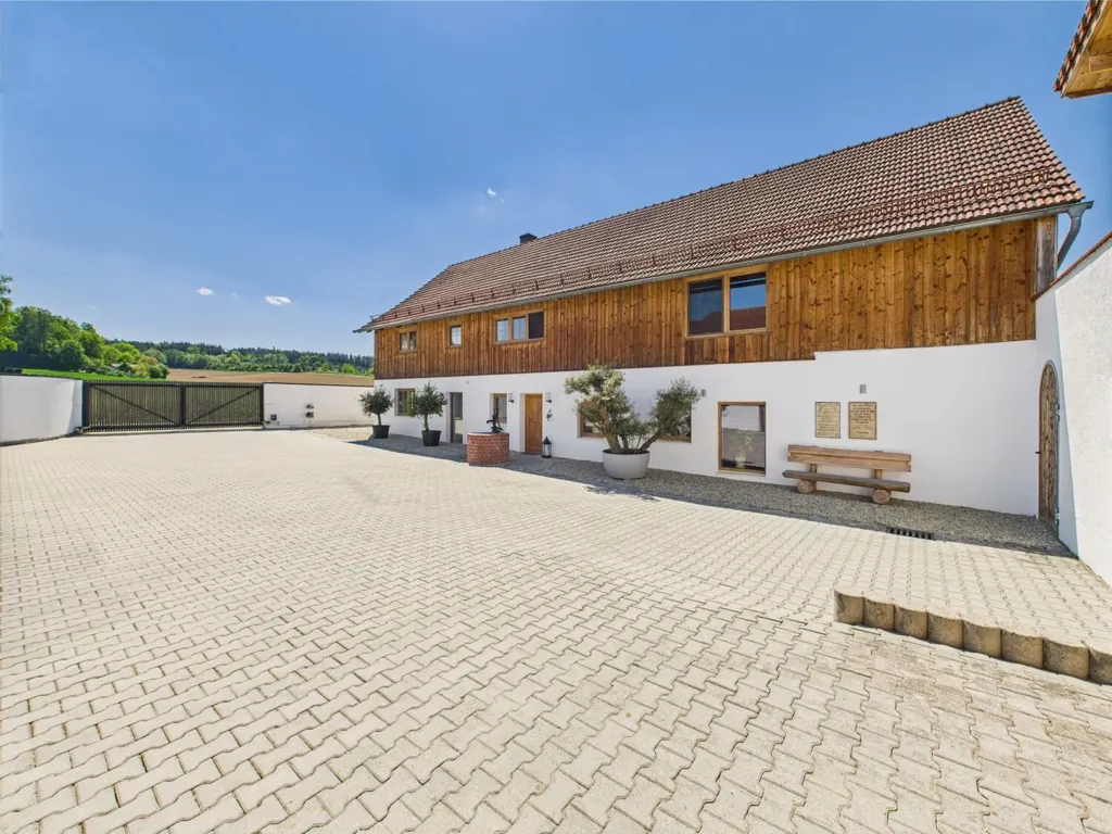Garden - 3-bedroom house in Frontenhausen