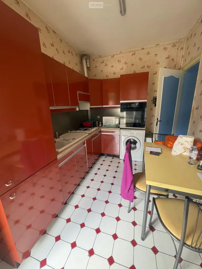Cuisine - Maison de 6 Pièces avec Balcon à Hauts-de-Seine