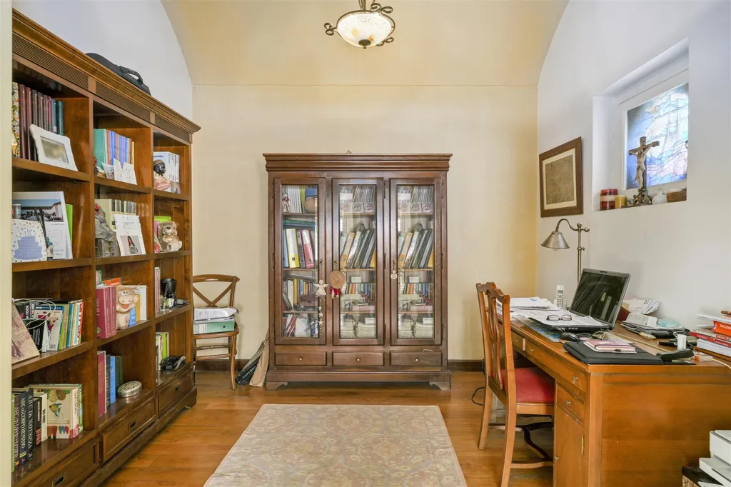 Bureau - Renovated Villa with Pool in S. Pedro do Estoril