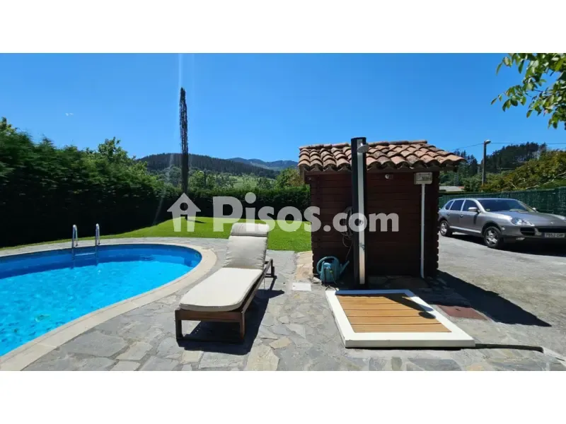 Pool - Independent Villa with Private Pool in Gueñes