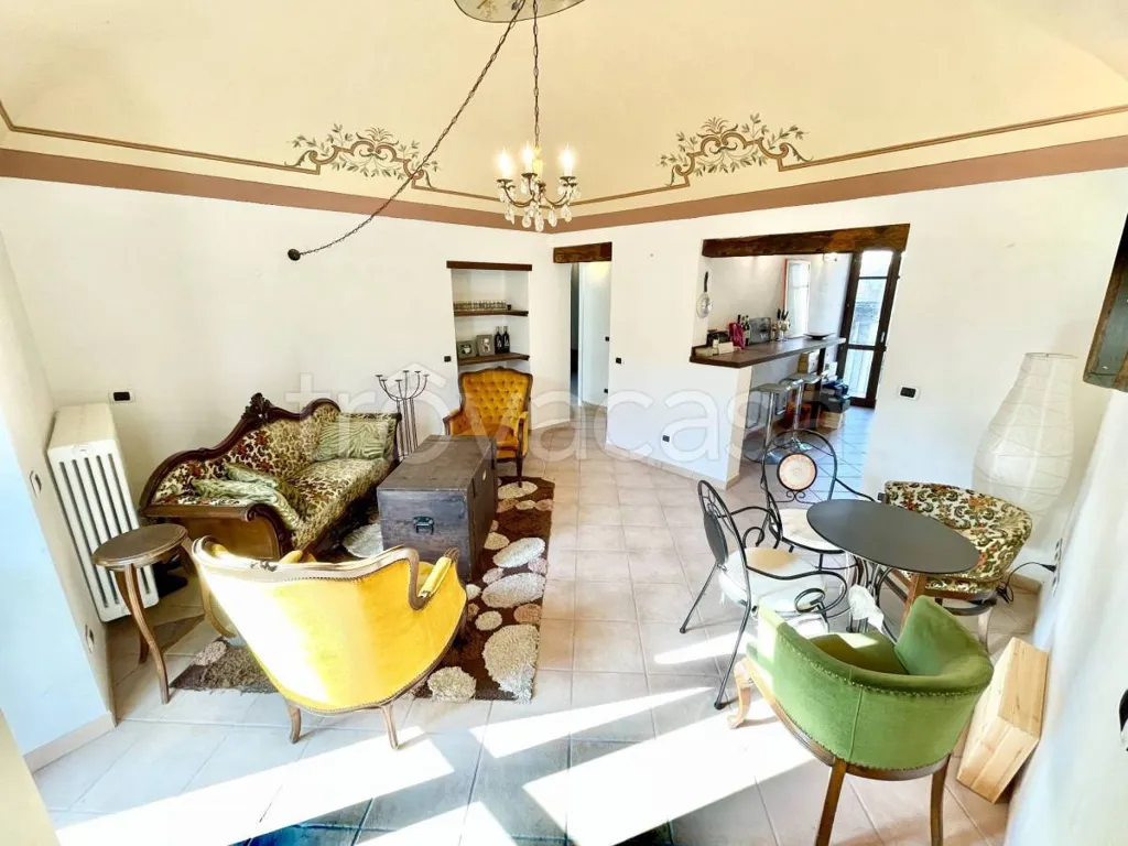Séjour - Apartment with Balcony in Dogliani Centre