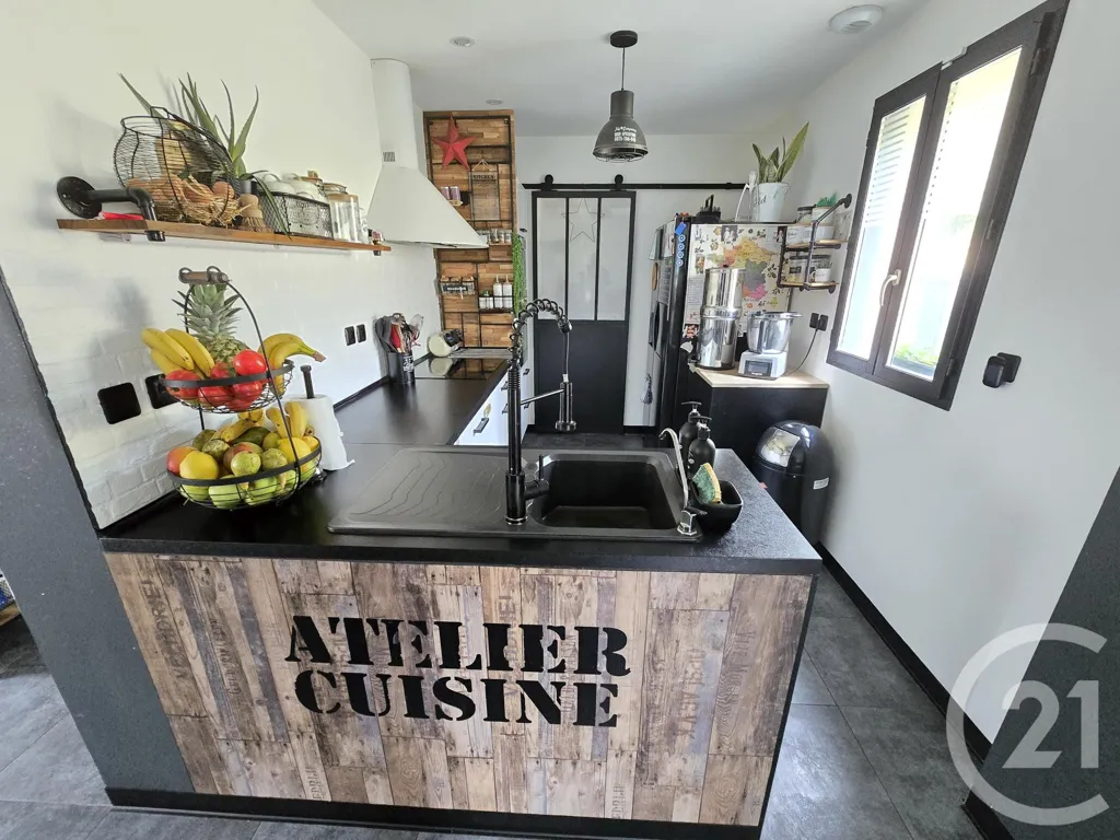 Cuisine - Maison Familiale avec Terrasse à Vigny