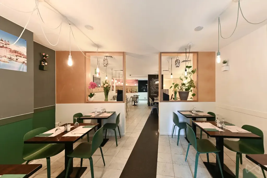 Sala da pranzo - Mixed-Use Building with Terrace in Leuven