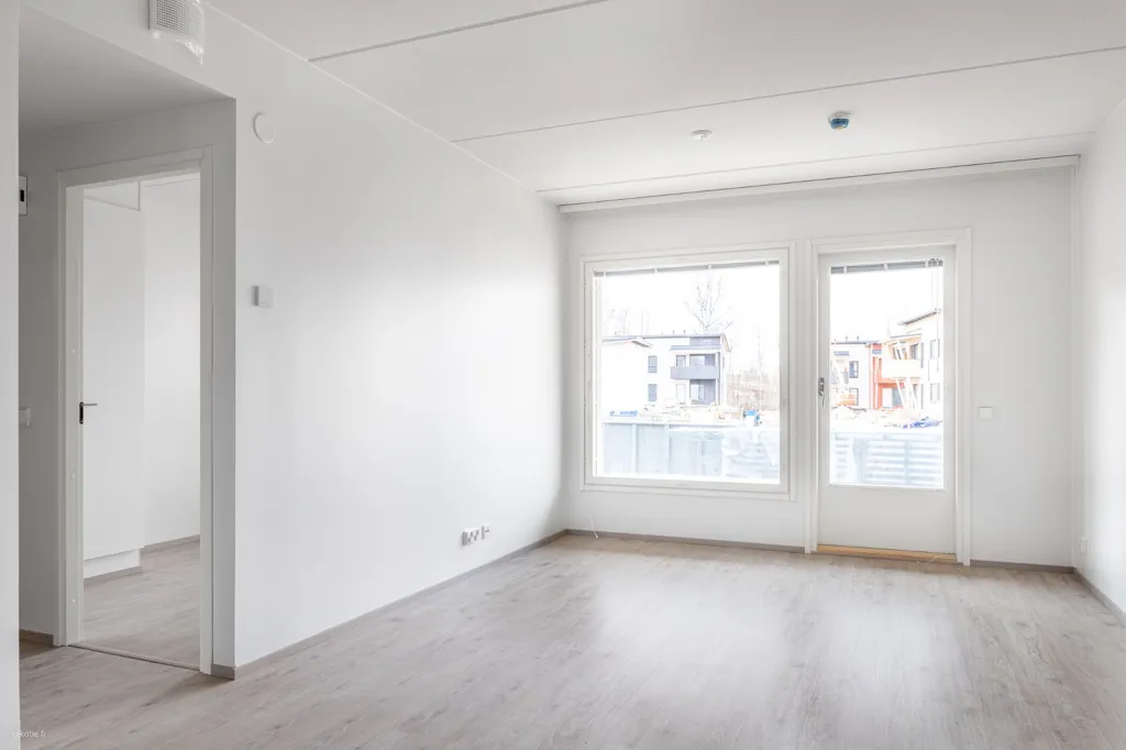 Stanze - Three-Room Apartment with Balcony in Espoo