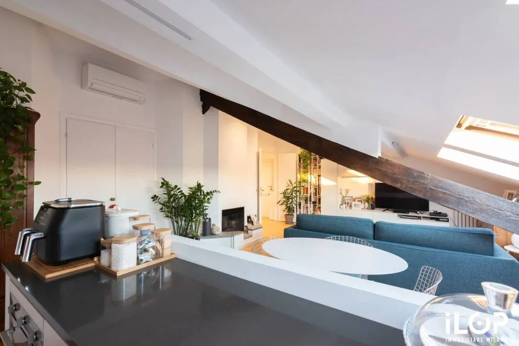 Elutuba - Luxury Flat with Double Exposure in Milan