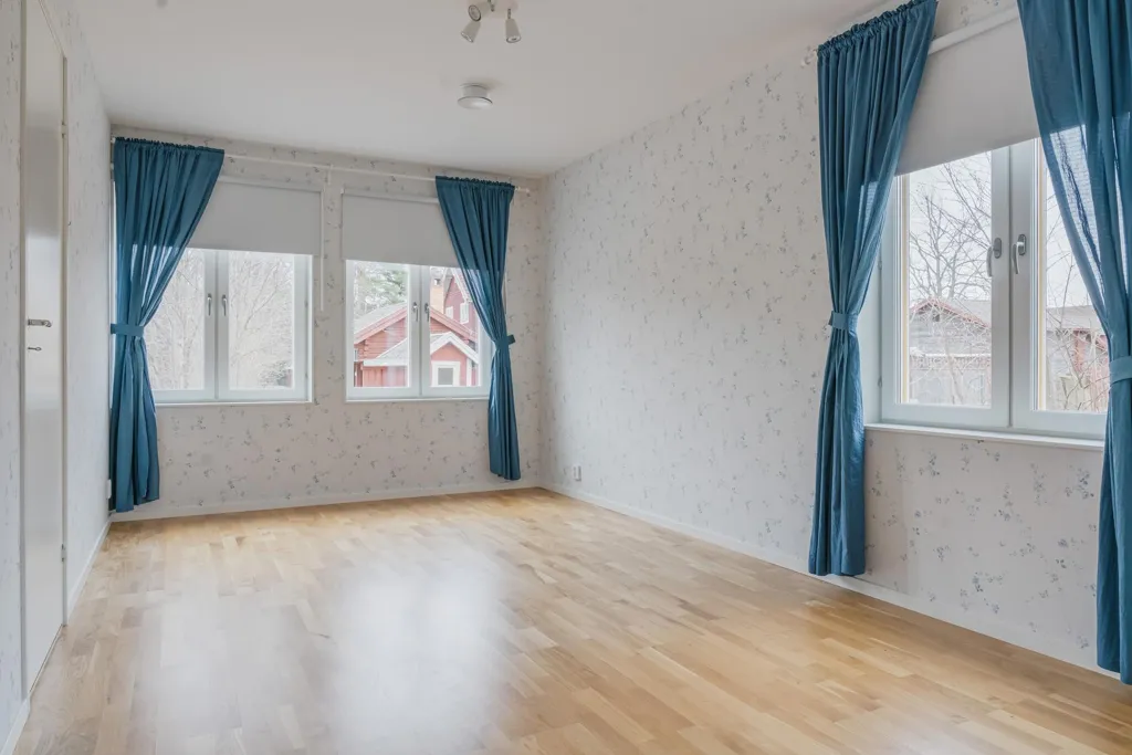 Bedrooms - Modern Apartment with Terrace in Central Location