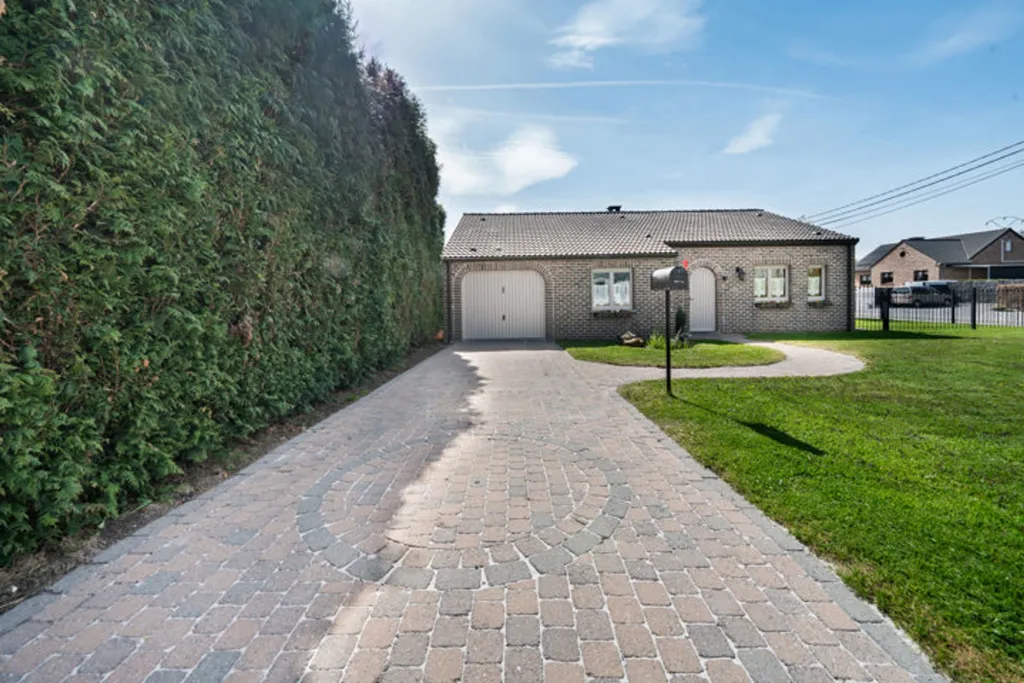 Välivaade - Bungalow with Pool and Terrace in Awans