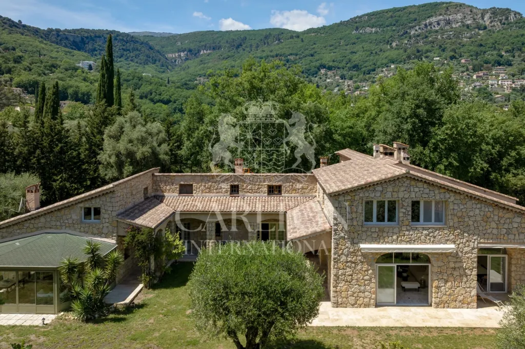Vista aerea - Provençal Stone House with Pool in Bar-sur-Loup