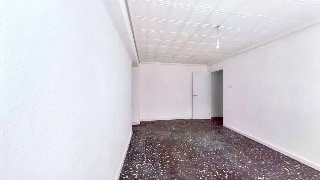 Pièces - Apartment with Lift in Godelleta