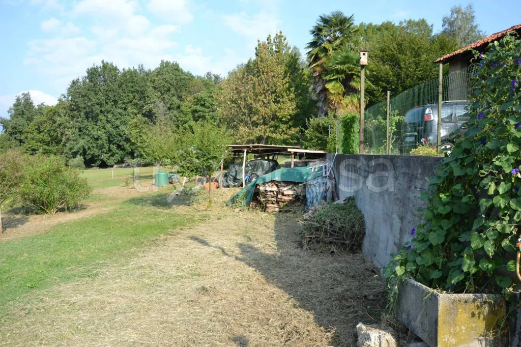 Giardino - Cascina with Panoramic View in Bollengo