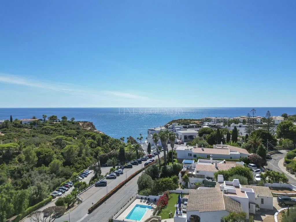 Balcon - Contemporary Villa with Pool in Lagoa