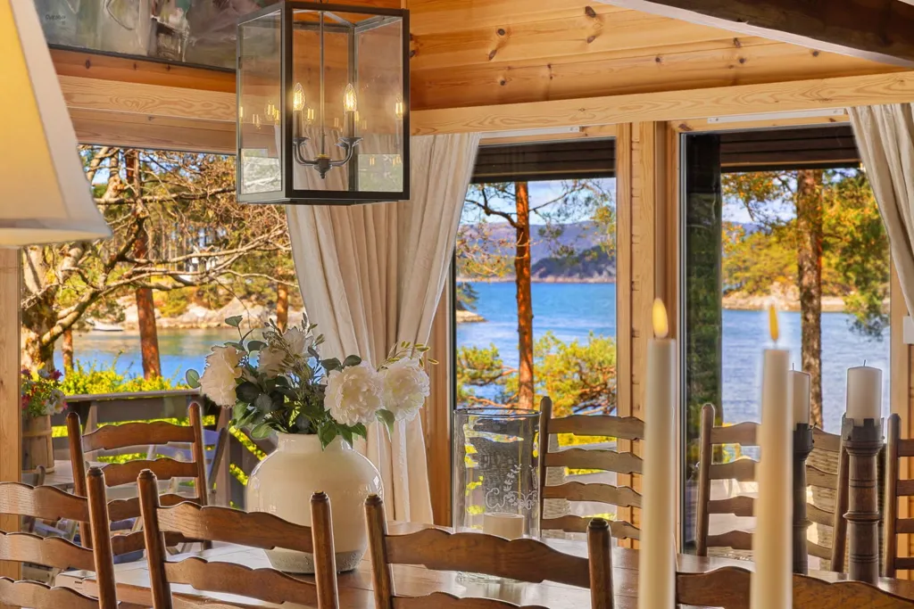 Salle à manger - Holiday Cottage with Marina Spots in Forstrøno
