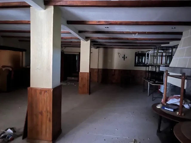 Toad - Industrial Warehouse with Restaurant in Salamanca