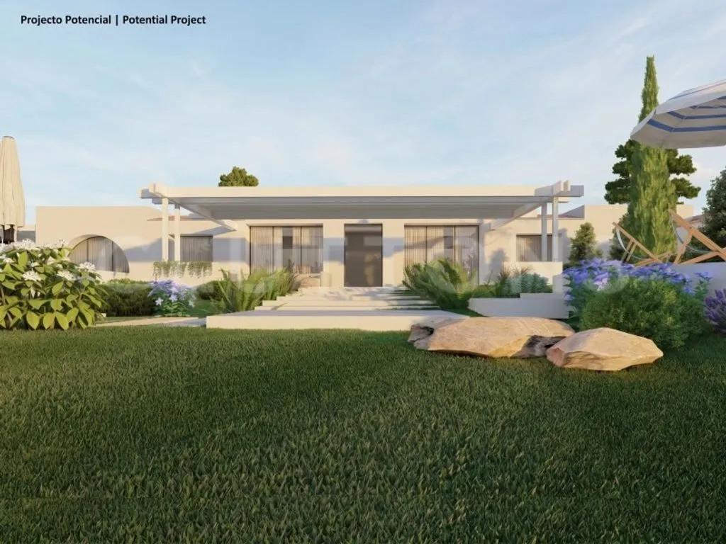 Land with Ruins in Almancil, Algarve