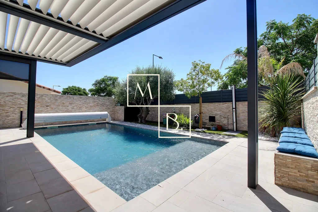 Contemporary Villa with Pool in Montarnaud