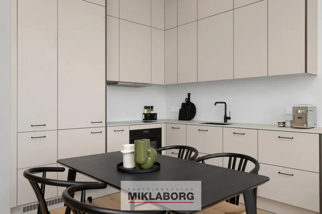 Sala da pranzo - New Flat with Balcony in Hafnarbraut