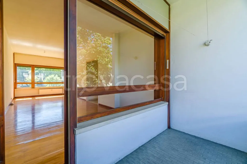 Entrée - Apartment with Balcony and Garden in Turin