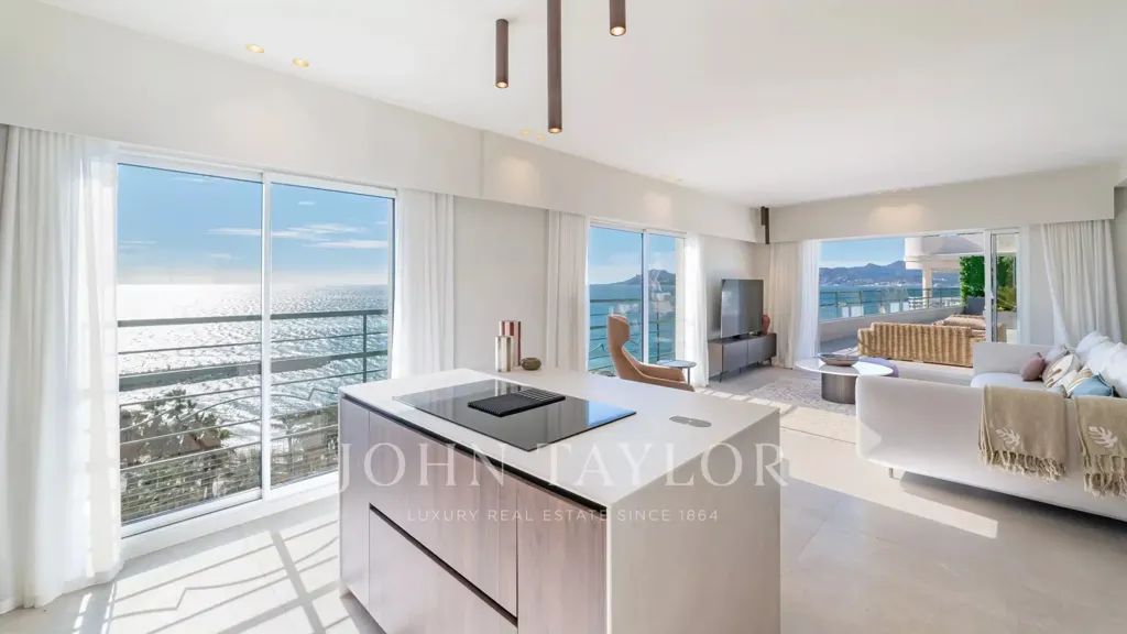 Séjour - Penthouse avec Vue Mer à Cannes