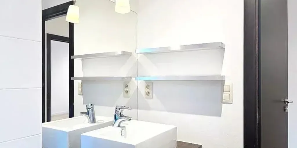 Bagni - Duplex with Terrace in Etterbeek