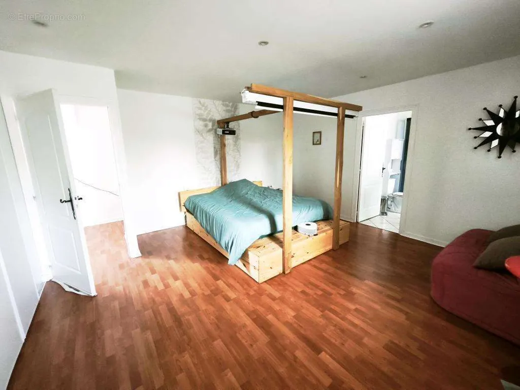Maison 9 pièces à Plestan