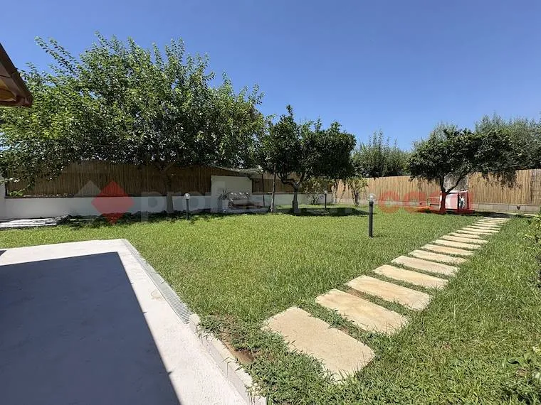 Garden - Rustic Villa with Private Garden in Terracina