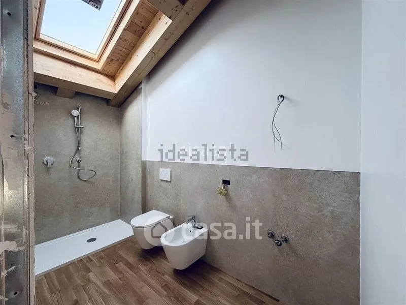 Bathrooms - Modern Two-Bedroom Flat with Terrace in Dueville Centre