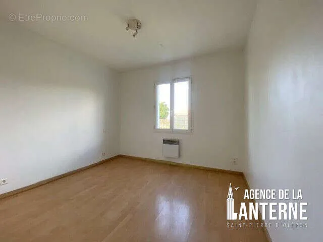 Chambres - Maison de Plain-pied avec Terrasse à Saint-Pierre-d'Oléron