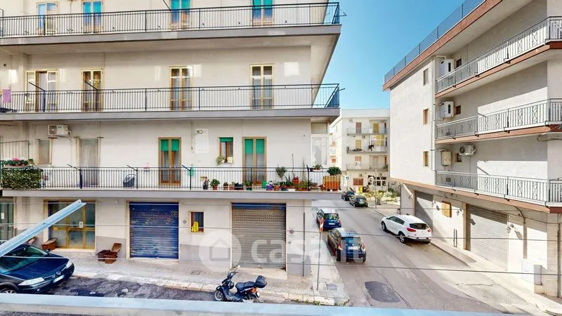 Balcon - Rustic Apartment with Balcony in Ceglie Messapica