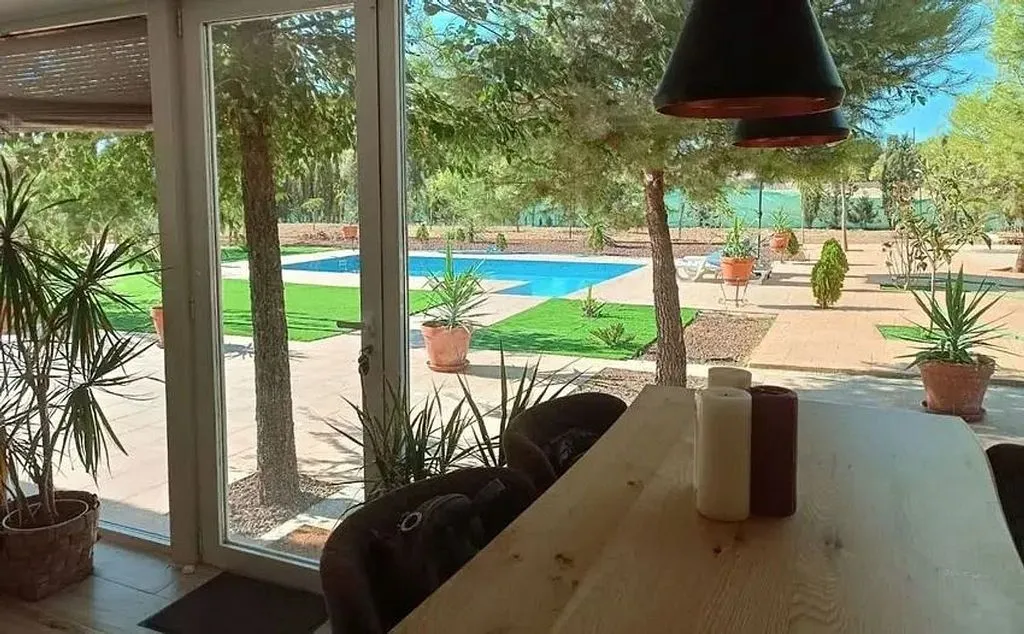 Bassein - Chalet with Pool and Terrace near Albacete