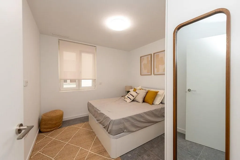 Magamistoad - Contemporary Flat with South View in Ensanche