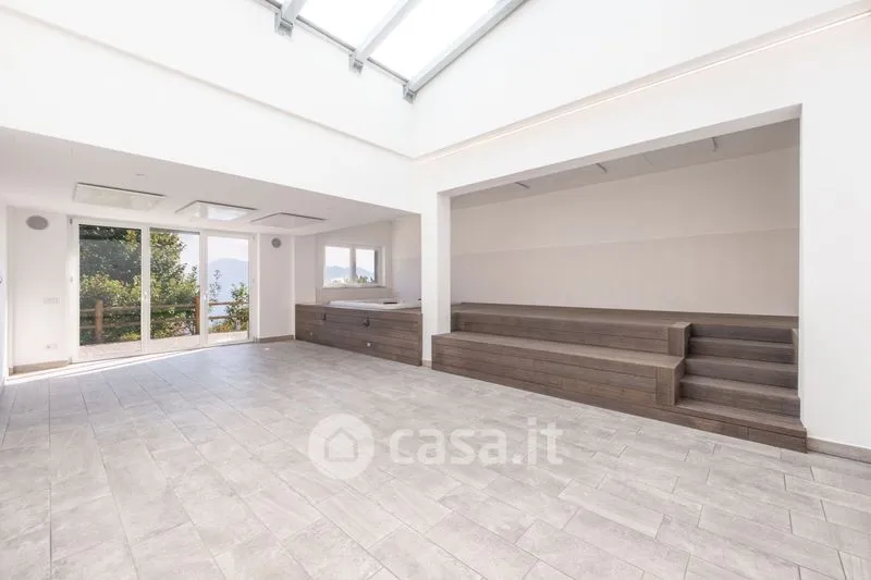 Elutuba - Modern Villa with Lake View in Pollino