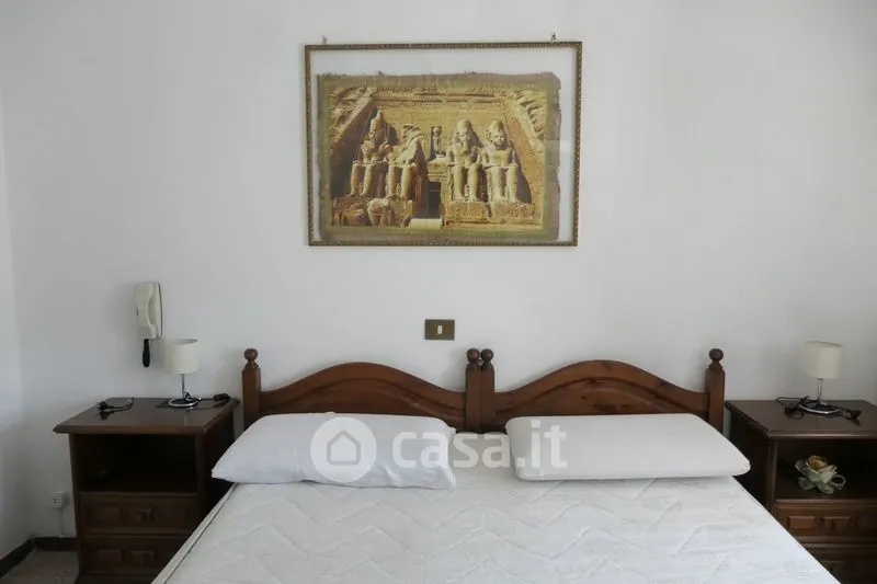Camere da letto - Duplex con giardino in affitto a Tagliacozzo
