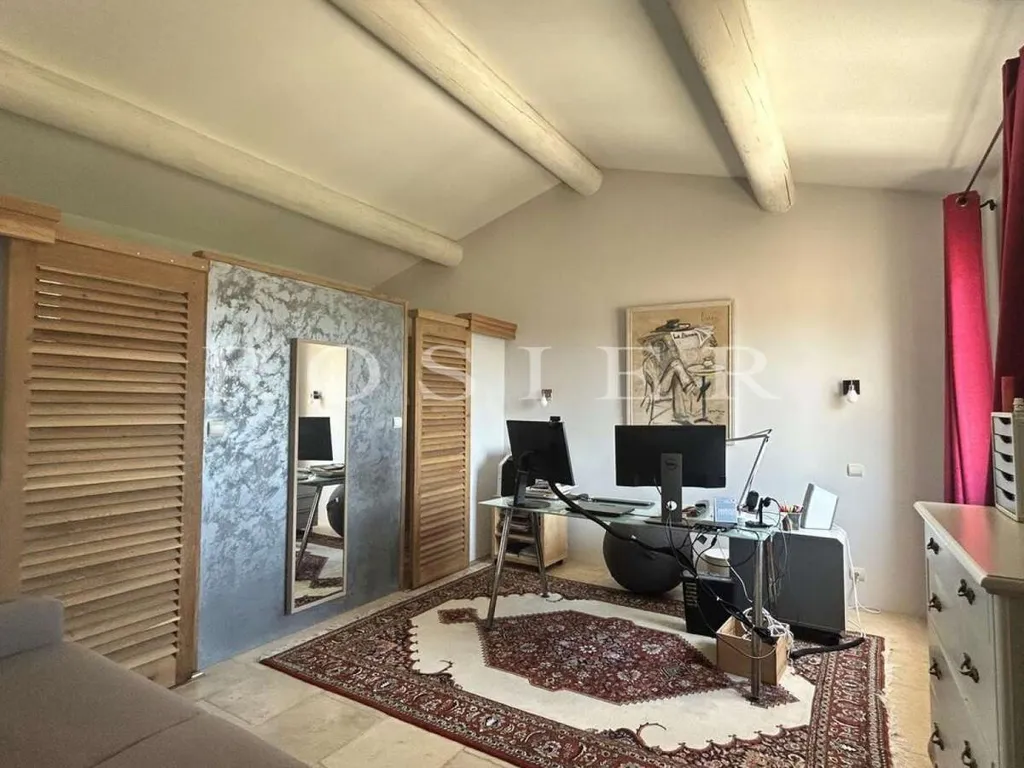 Bedrooms - Luxury Villa with Pool in Saint-Saturnin-lès-Apt