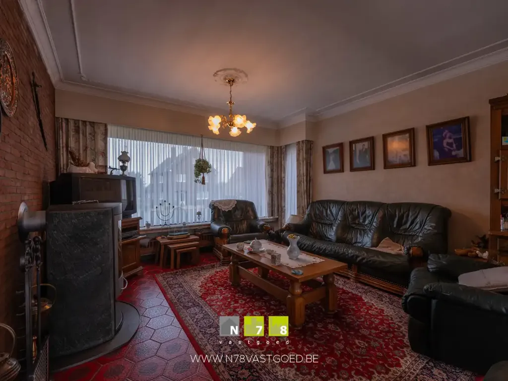 Séjour - Villa Indépendante avec Terrasse à Maaseik