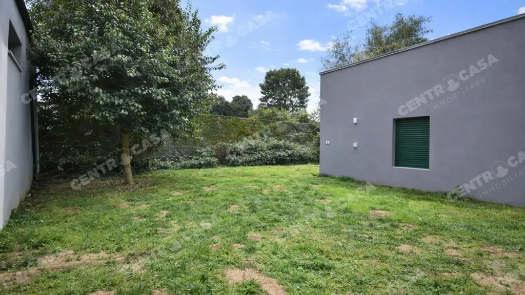 Jardin - Independent House with Large Storage in Legnago