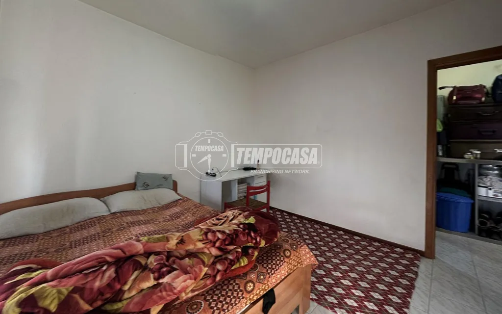 Magamistoad - Bright 2-Bedroom Apartment with Balcony in Chiari