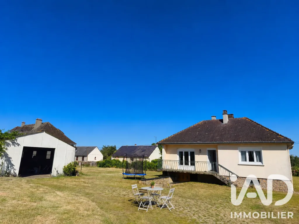Jardin - Maison de Village avec Hangar à Marçon