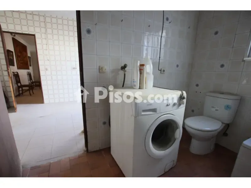 Bagni - Centrally Located House with Patio in La Albuera