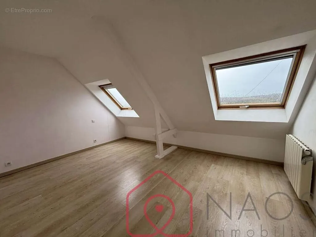 Pièces - Maison Bord de Mer avec Grand Potentiel à 118 m²