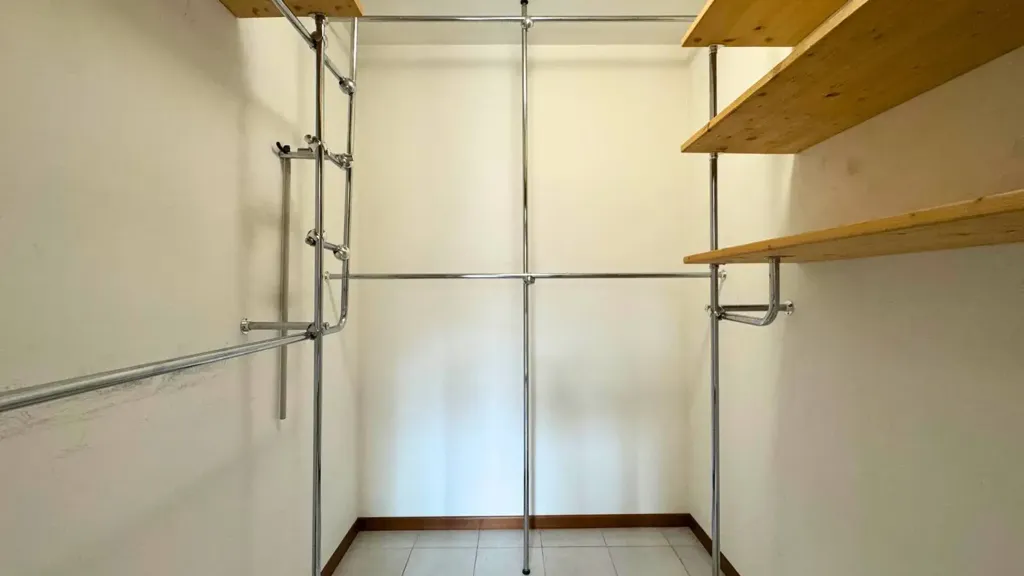 closet_dressing