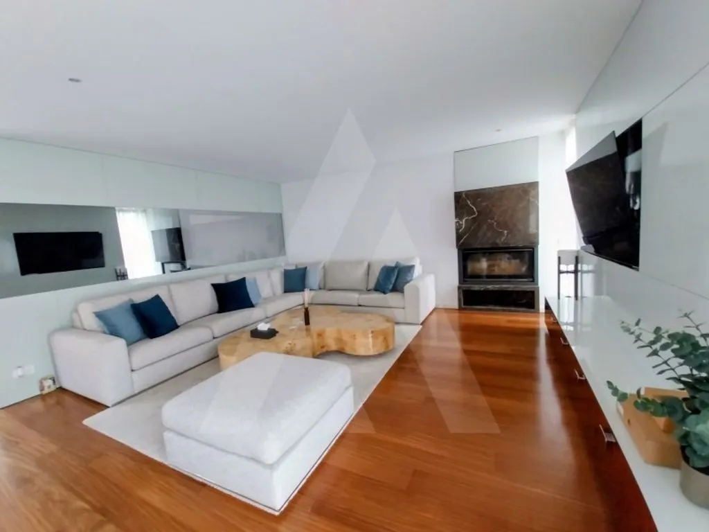 Elutuba - Contemporary House with Pool in Avintes