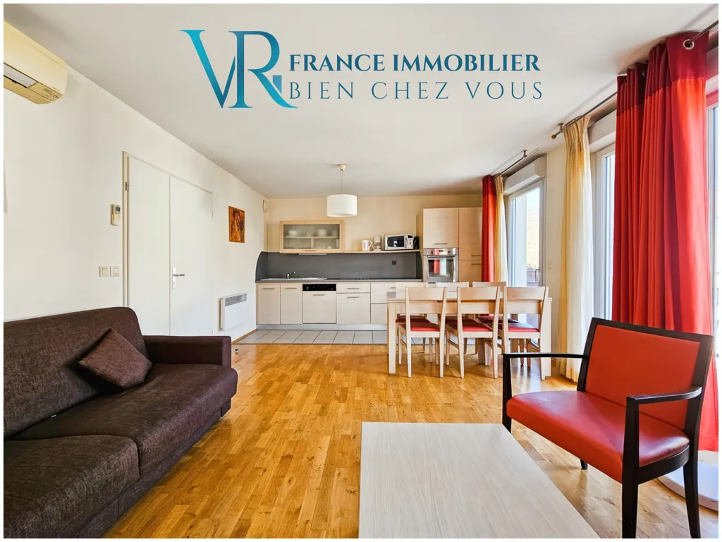 Séjour - Duplex Meublé avec Terrasse et Parking à Proximité du Lac
