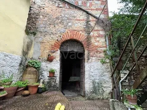 Giardino - Terraced Apartment with Private Courtyard in Priverno
