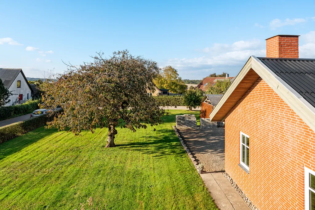 Vue aérienne - Architectural Villa with Workshop in Korinth