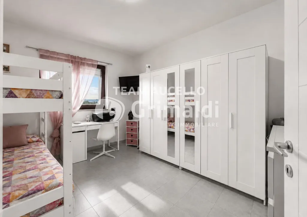 Magamistoad - Apartment with South-West Terrace in Battipaglia