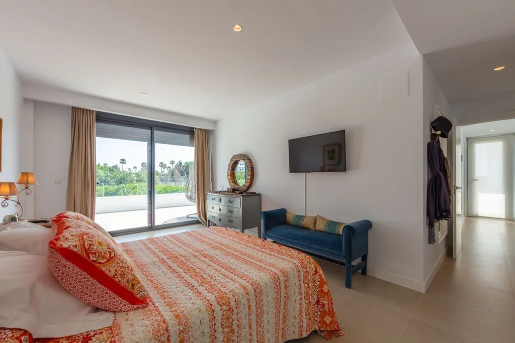 Chambres - Contemporary Villa with Sea View in La Duquesa