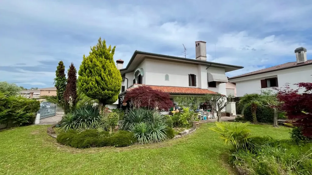 Aed - Spacious Villa with Garden in Valle Goppion, Grado