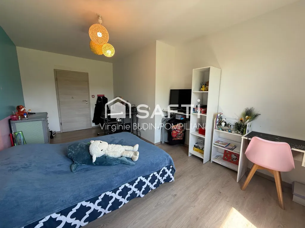 Chambres - Maison de Plain-Pied avec Vue Dégagée à Pierrepont