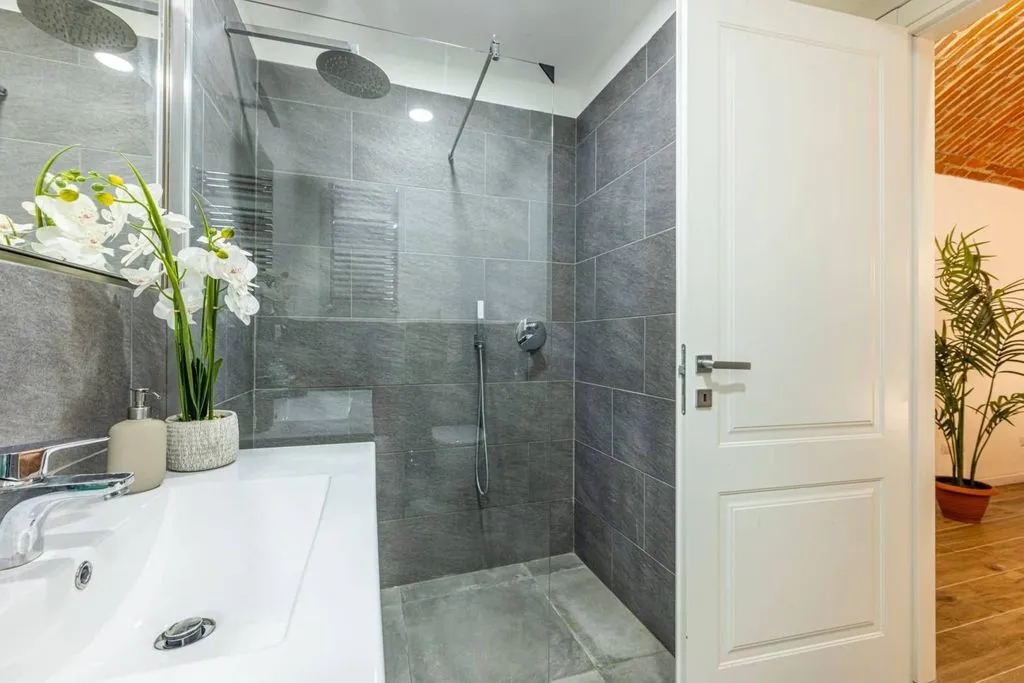Salles de bain - Luxury Loft with Metro Access in Milan
